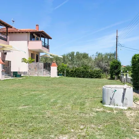 Antico Villas 2 - 10min Walk To The Beach And Ormos Centre, Garden, Bbq Villa *