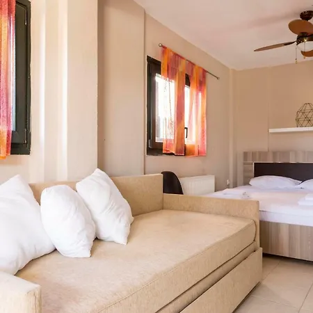 Antico Villas 2 - 10min Walk To The Beach And Ormos Centre, Garden, Bbq Villa *