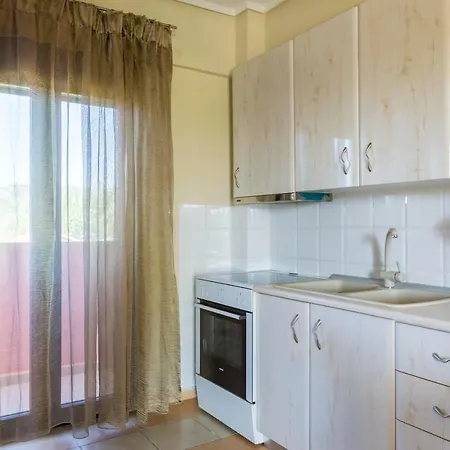 Antico Villas 2 - 10min Walk To The Beach And Ormos Centre, Garden, Bbq