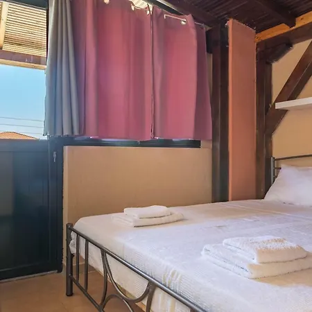 Antico Villas 2 - 10min Walk To The Beach And Ormos Centre, Garden, Bbq Villa *