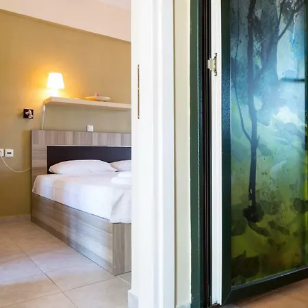 Villa Antico Villas 2 - 10min Walk To The Beach And Ormos Centre, Garden, Bbq